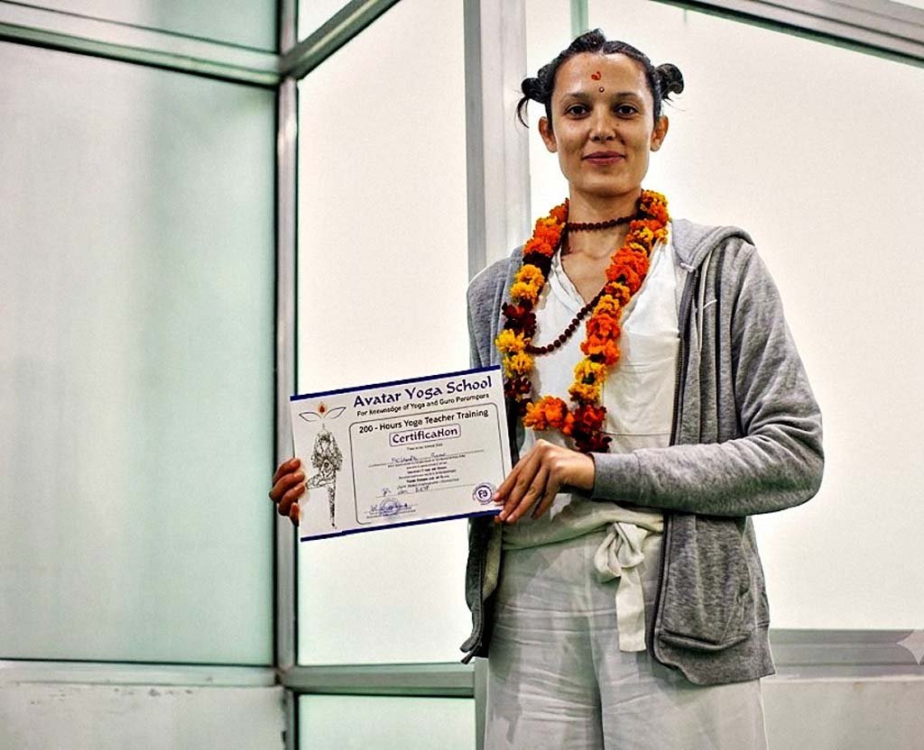 Certificate ceremony after the 200 hour yoga teacher training at Avatar Yoga School